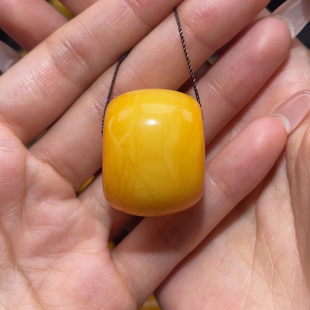 【闪购商品】琥珀裸石未镶嵌墩子