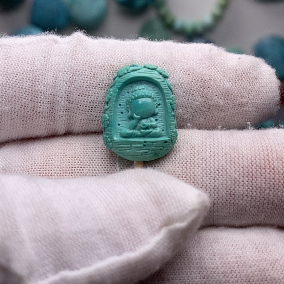 绿松石未镶嵌挂件