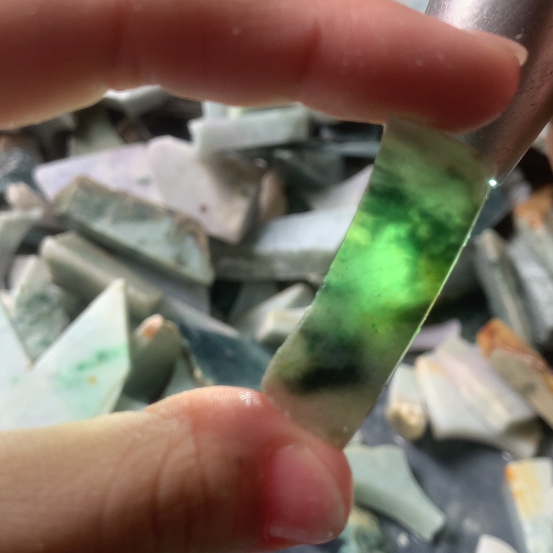 翡翠颈饰未镶嵌缅甸翡翠