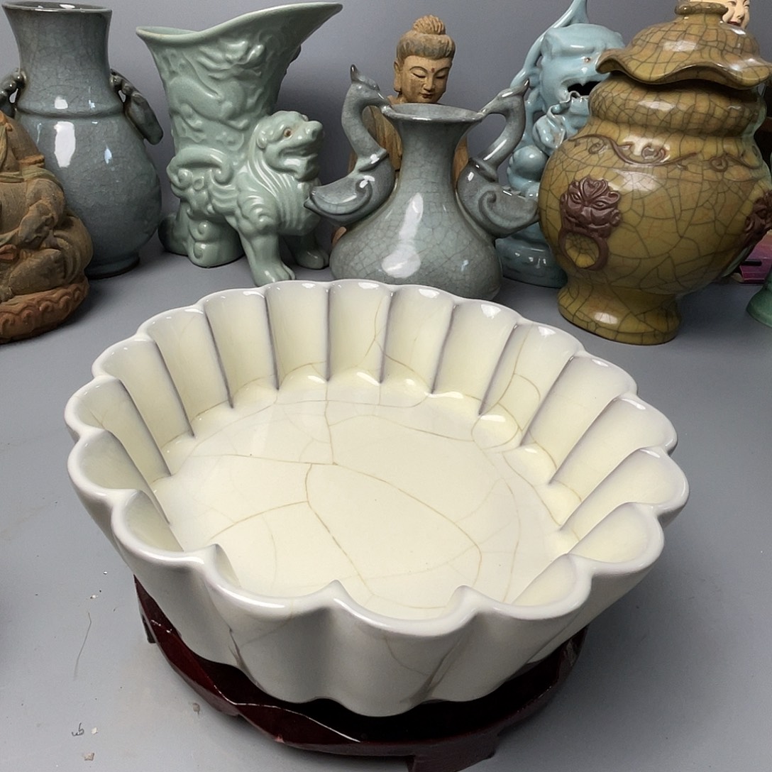 n***g陶瓷艺术品摆件摆件