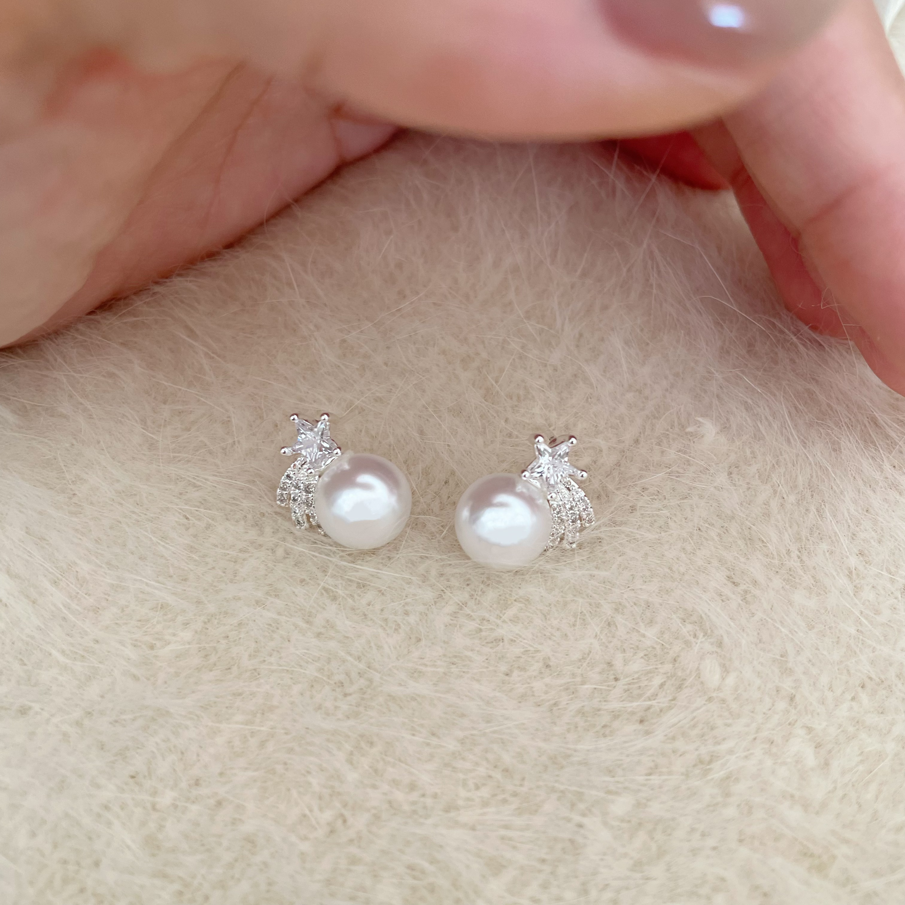 铜合金耳饰 D2362 流星珍珠高级感轻奢时尚精致高级感百搭耳饰