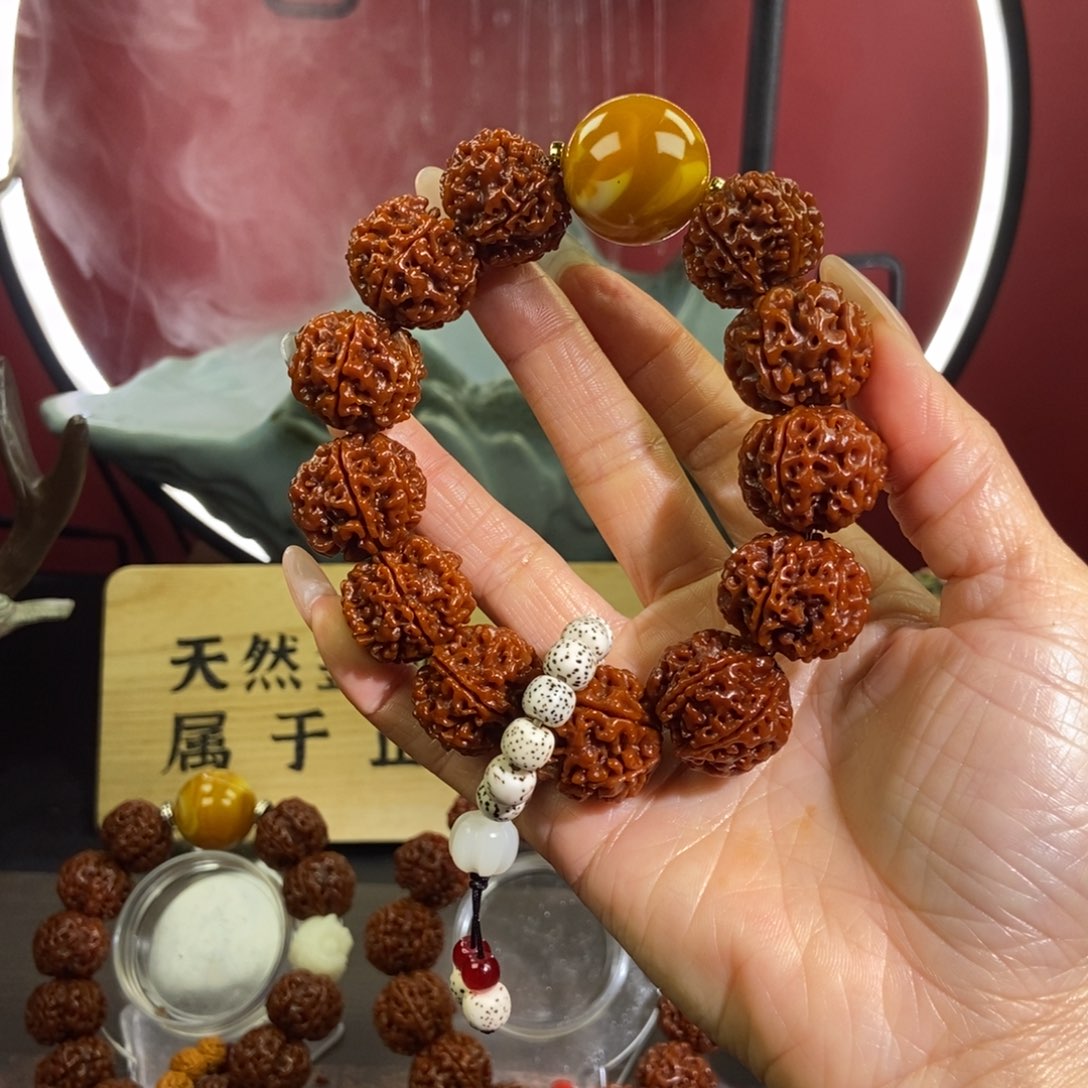 金刚菩提吊坠623。                   