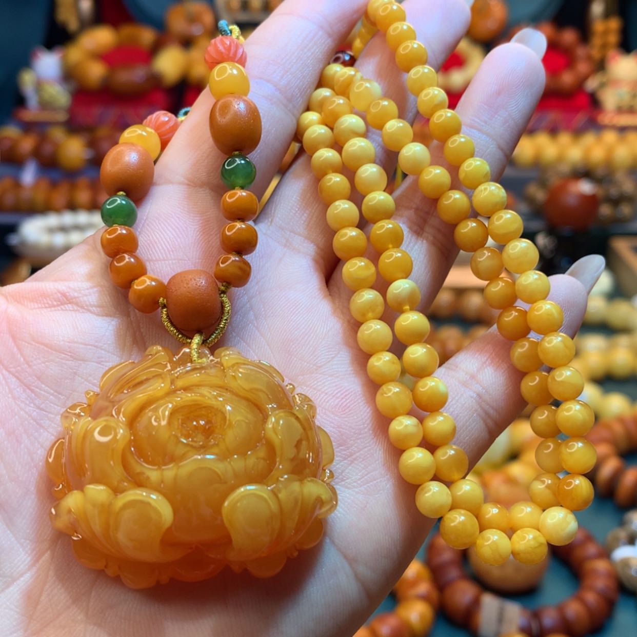 【闪购商品】蜜蜡吊坠(赠链)未镶嵌