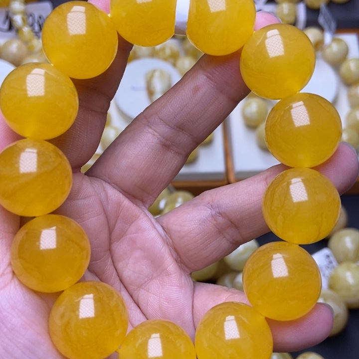未镶嵌琥珀裸石蜜蜡116