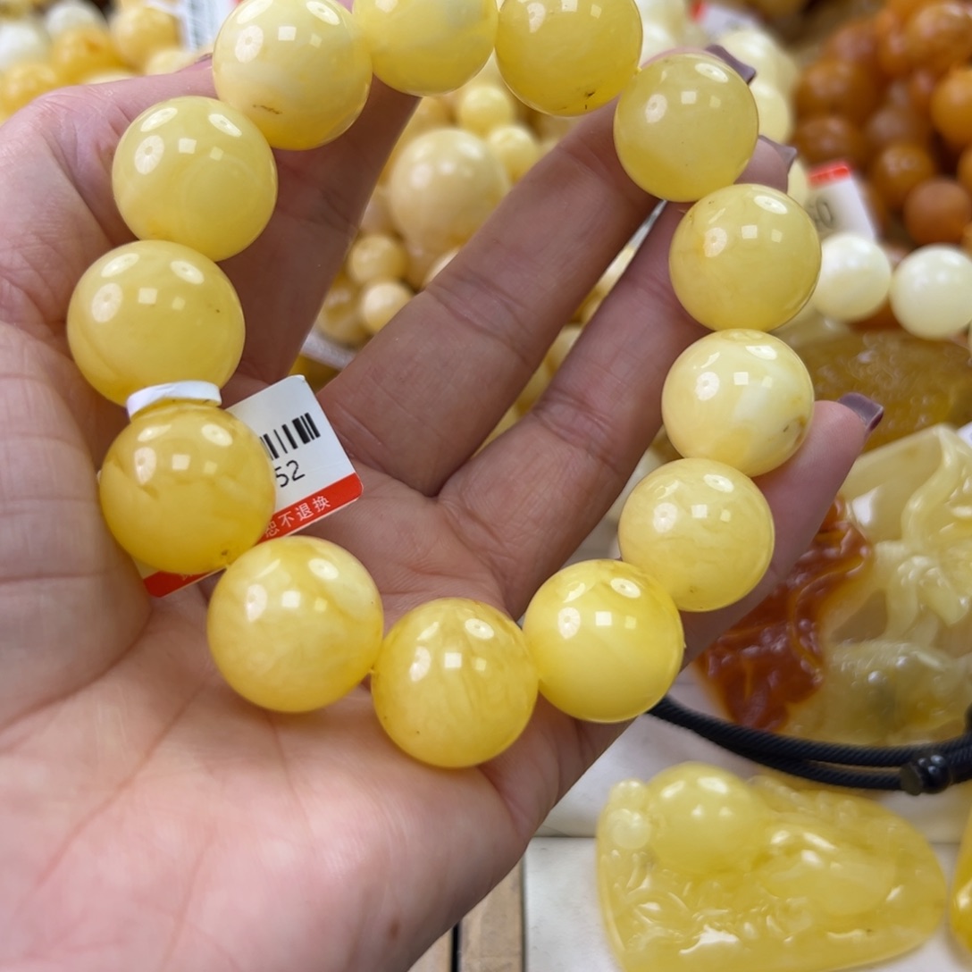 琥珀珠宝奇石未镶嵌