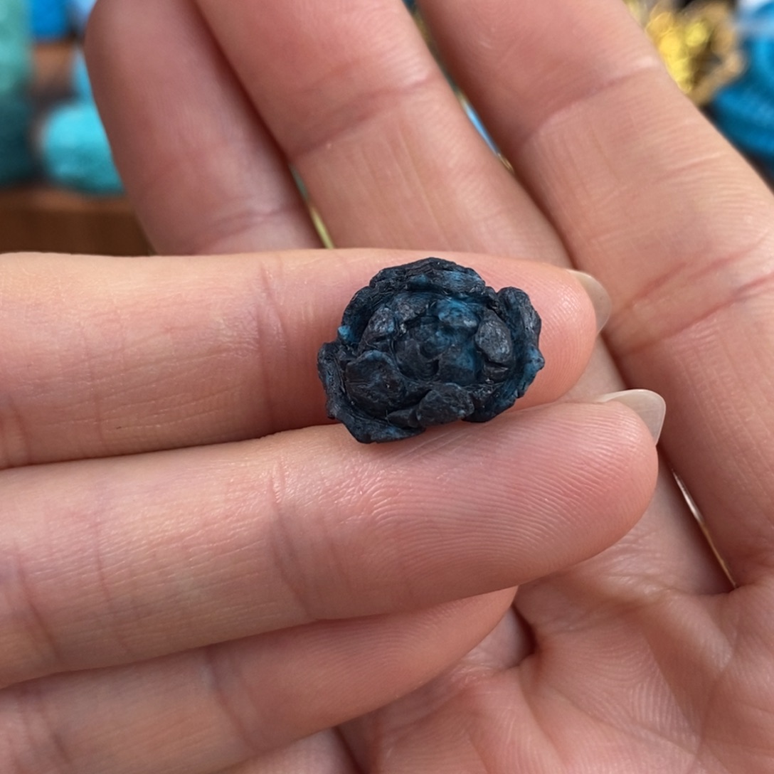 绿松石未镶嵌。乌金花开富贵