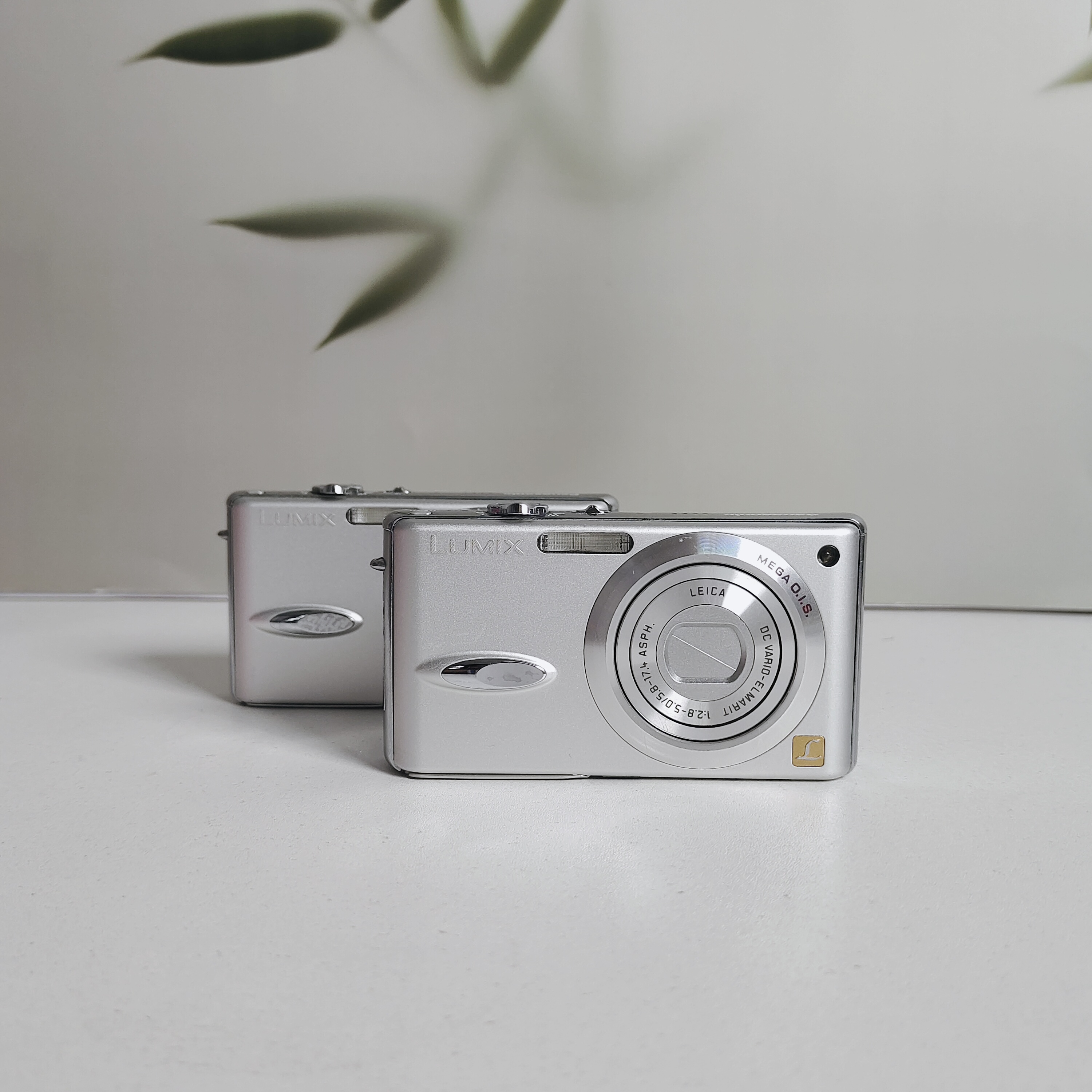 9新 Panasonic/松下 fx8  ccd相机日版800W像素3倍变焦冷白皮