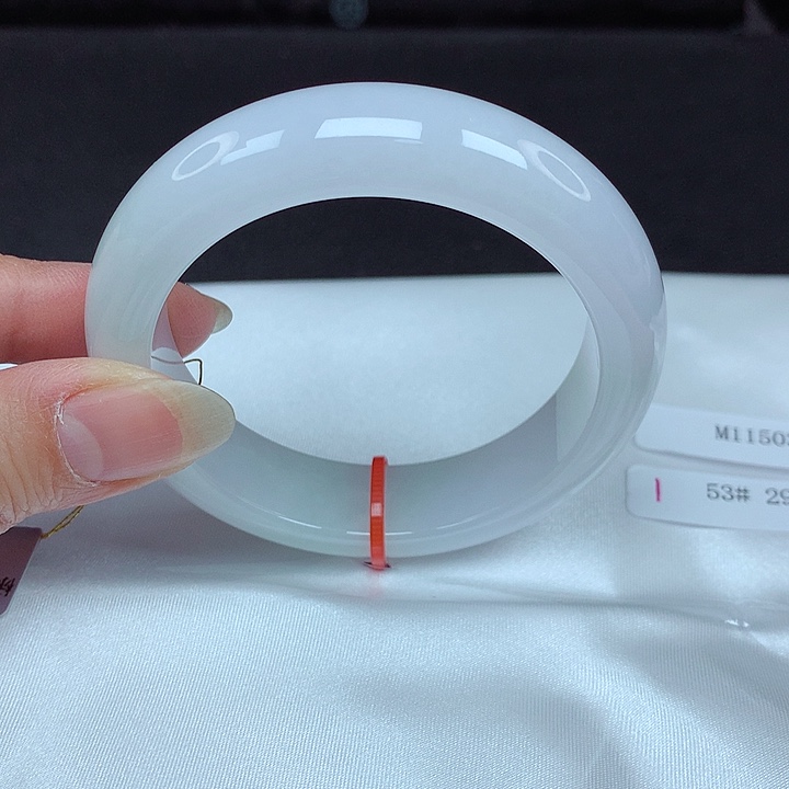 翡翠未镶嵌手镯53轮胎033