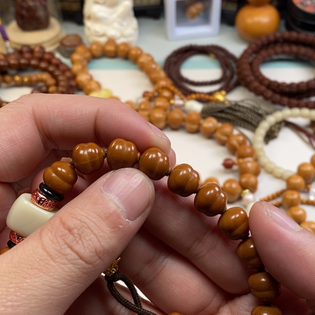 吊坠猴头核桃。。。。。。。。。。