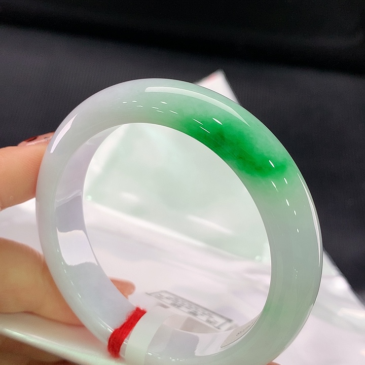 翡翠手镯未镶嵌正圈53