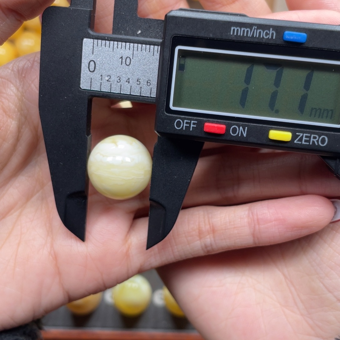 琥珀珠宝奇石未镶嵌?*富