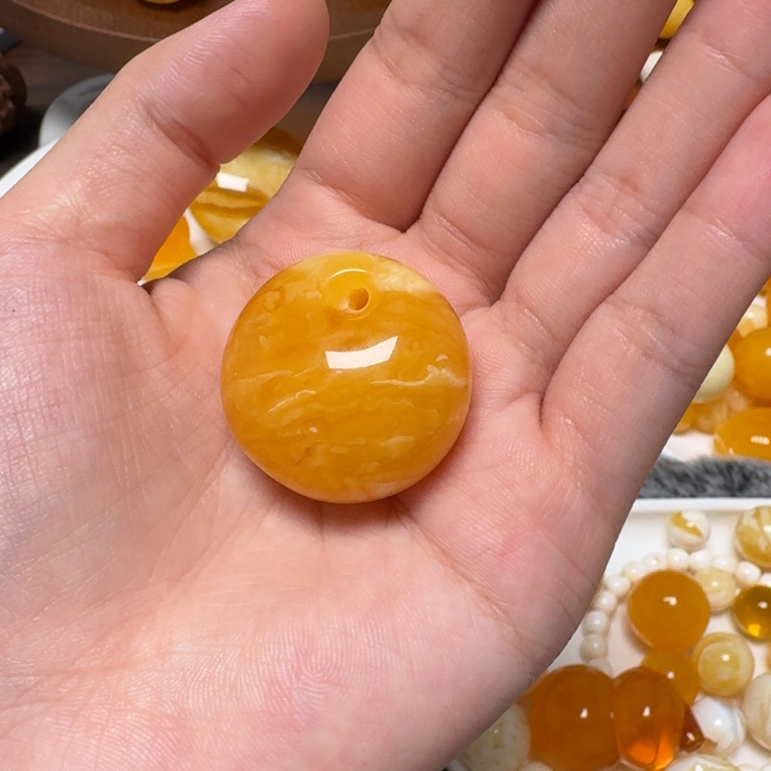 琥珀未镶嵌裸石蜜蜡公主扣