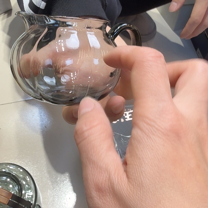 慕***化黑色纳福杯。                      