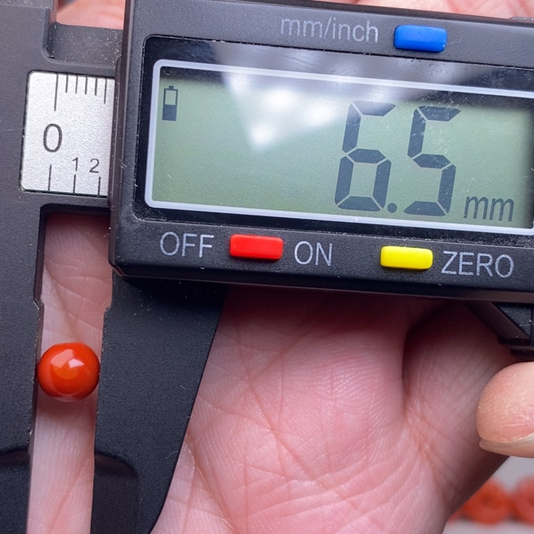 南红玛瑙配饰未镶嵌许***?