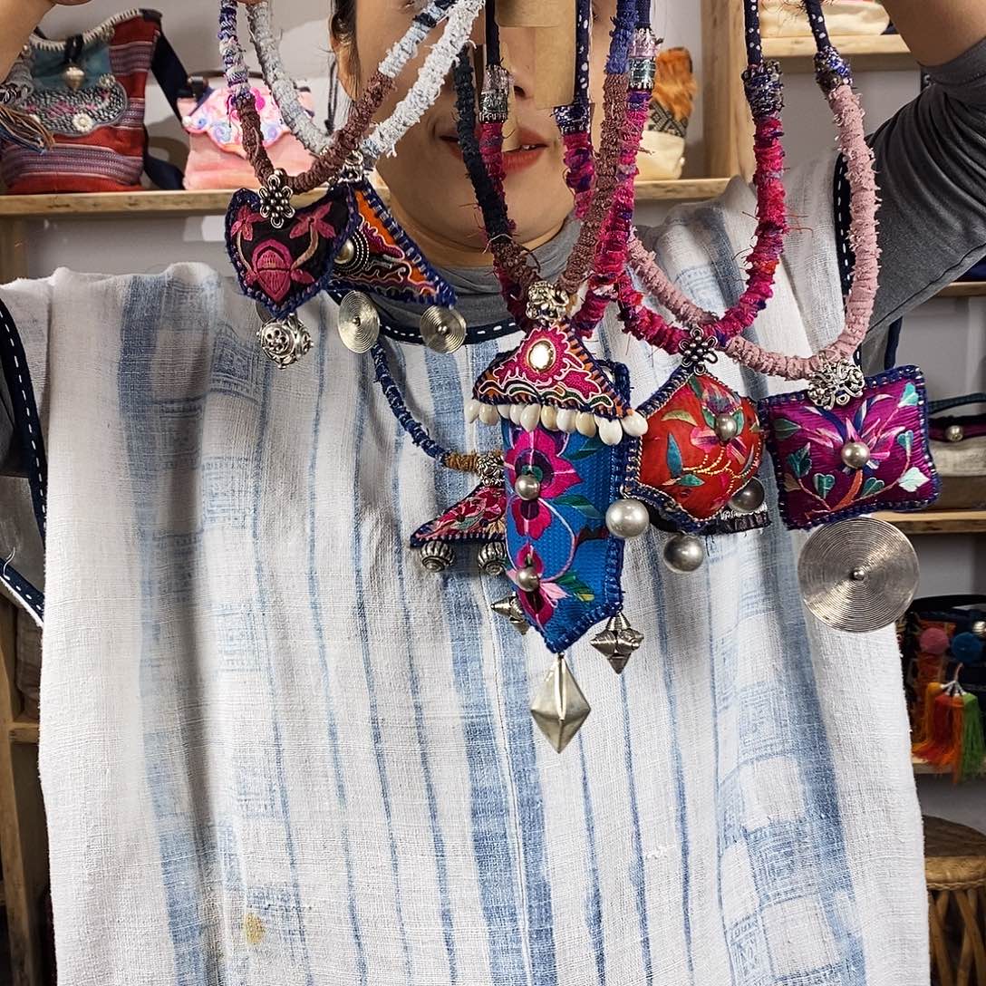 织绣手工制作工艺项链