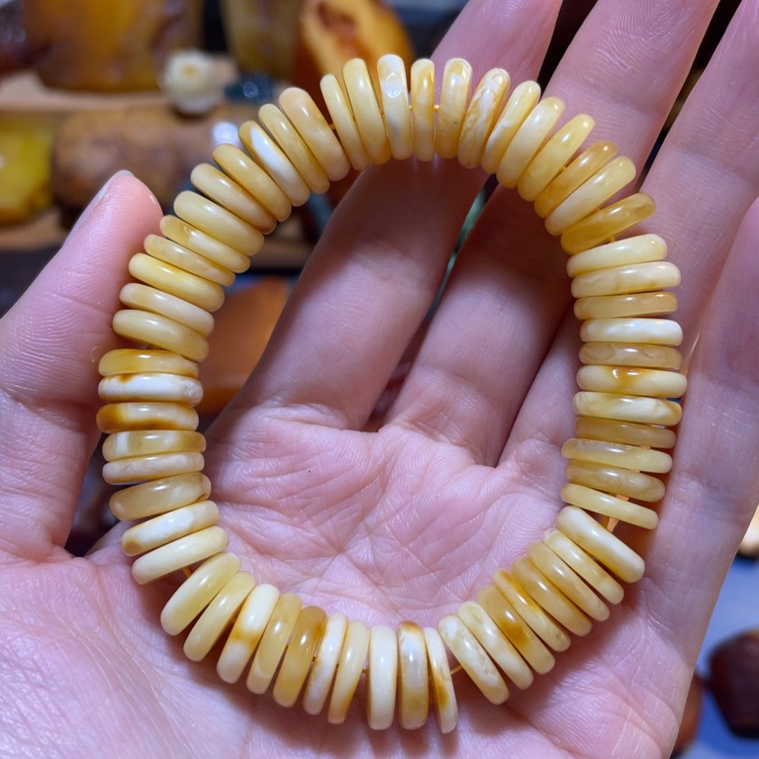 定制琥珀未镶嵌手串