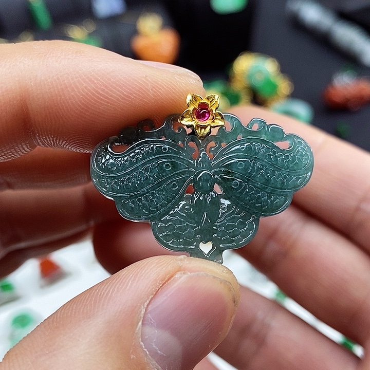 翡翠吊坠(不含链)未镶嵌吊坠