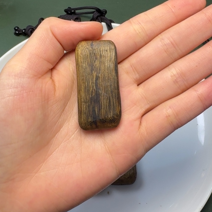 沉香手把件海南白棋树心油老料4.3克