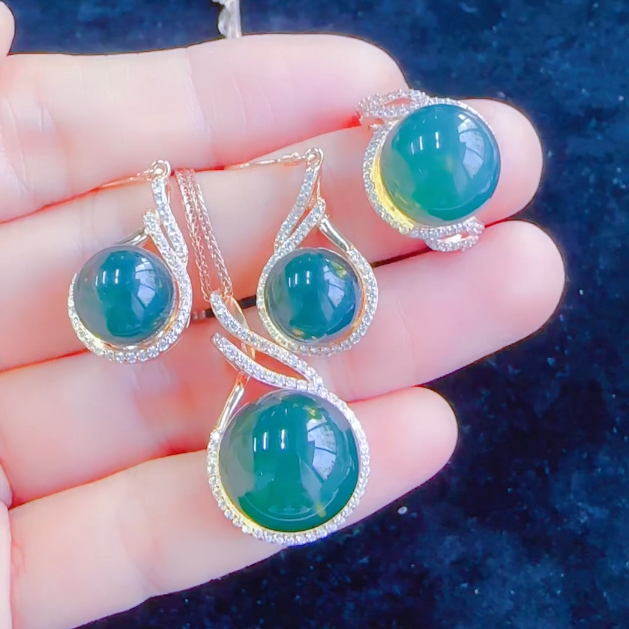 蓝珀套装耳坠吊坠项链戒指