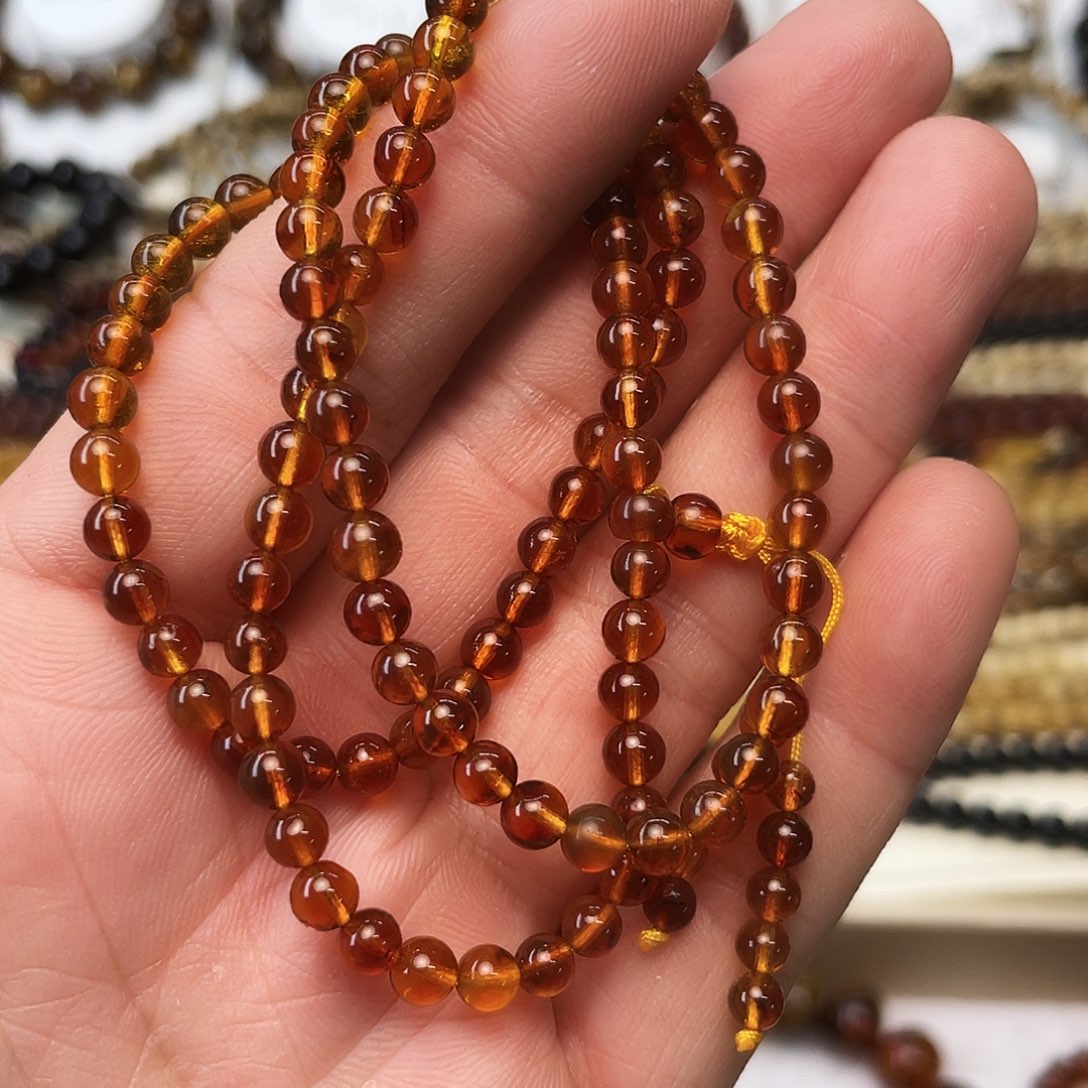 琥珀未镶嵌裸石四