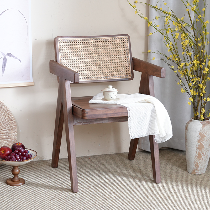 文心木歌黑胡桃木昌迪加尔椅子摇椅休闲椅简约阳台书房