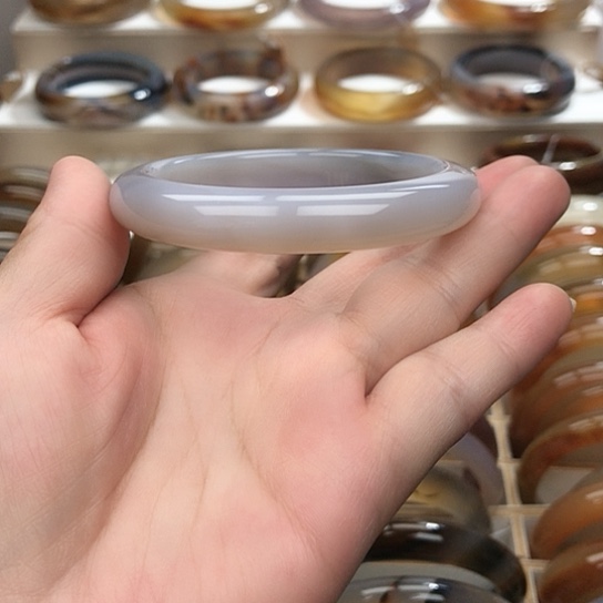 玛瑙/玉髓未镶嵌手镯