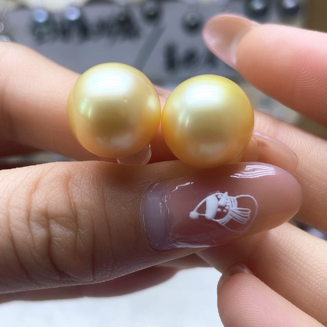 海水珍珠耳饰18K金镶嵌