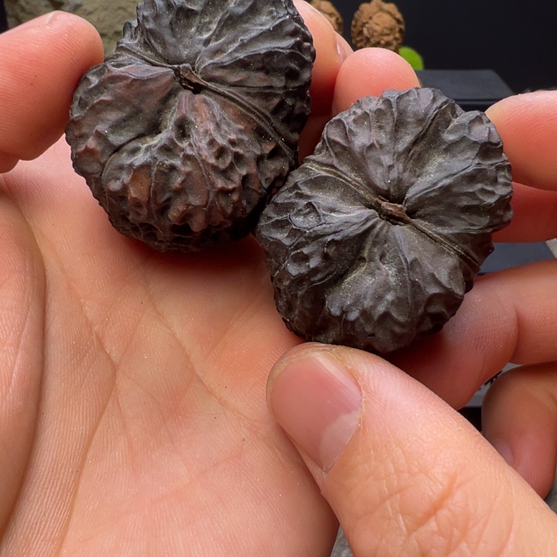 文玩核桃吊坠铁秤砣42mm