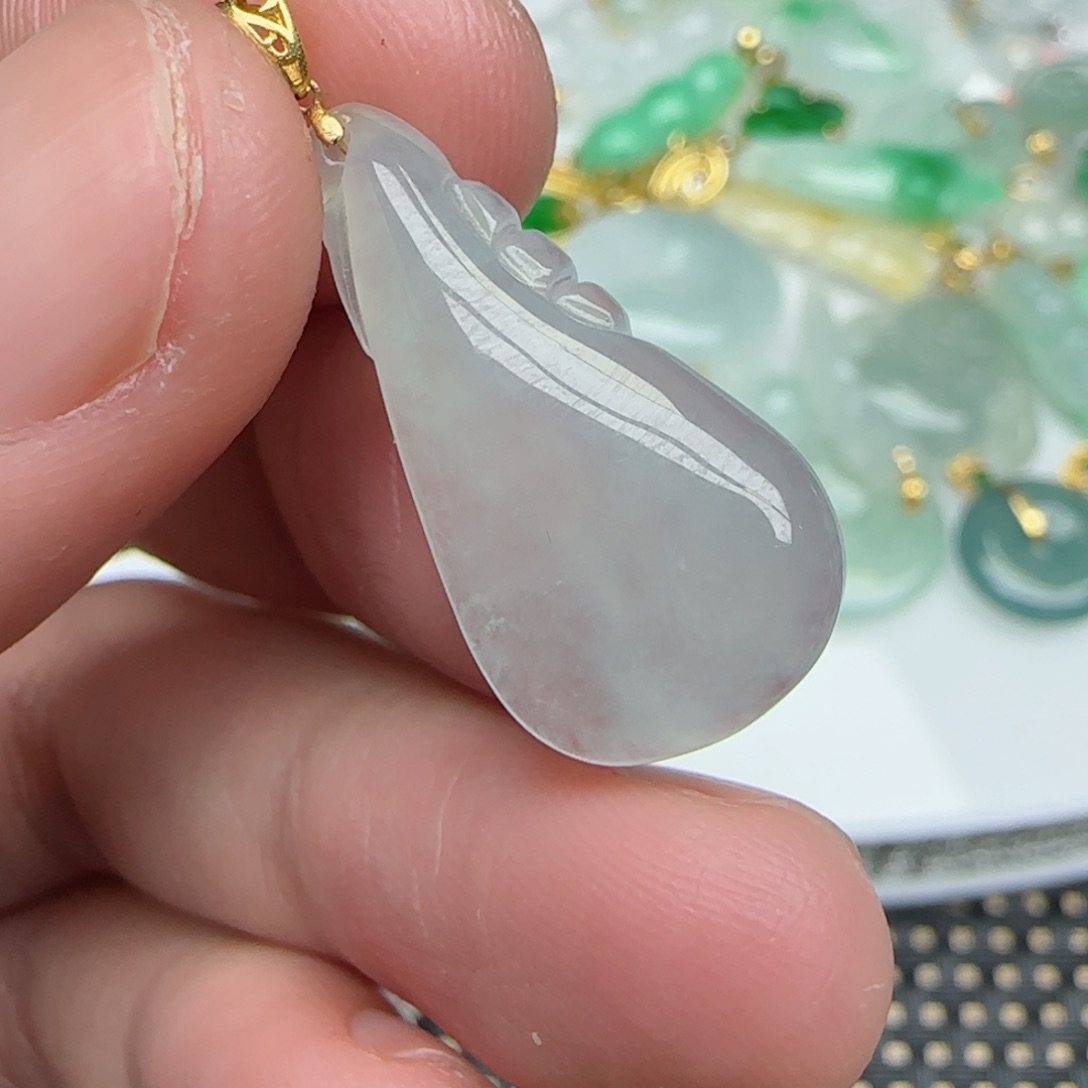 【闪购商品】翡翠颈饰18K金镶嵌福瓜