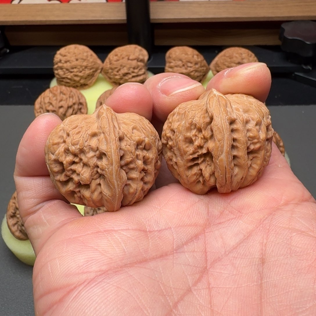 文玩核桃把件元宝38