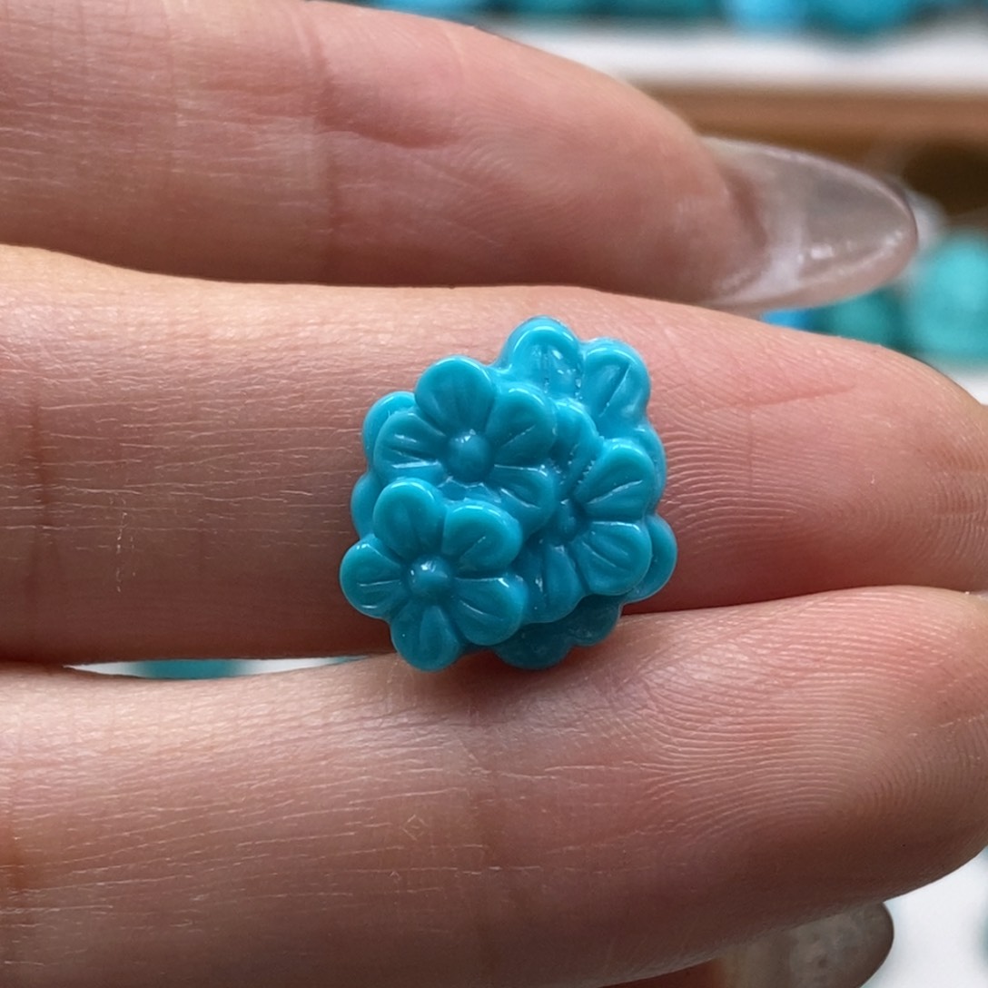 绿松石颈饰未镶嵌