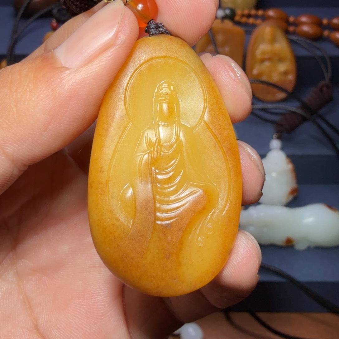 和田玉颈饰未镶嵌