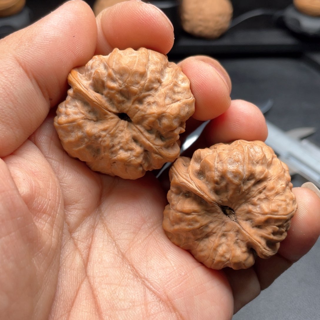 文玩核桃把件皖*爷蛤蟆头