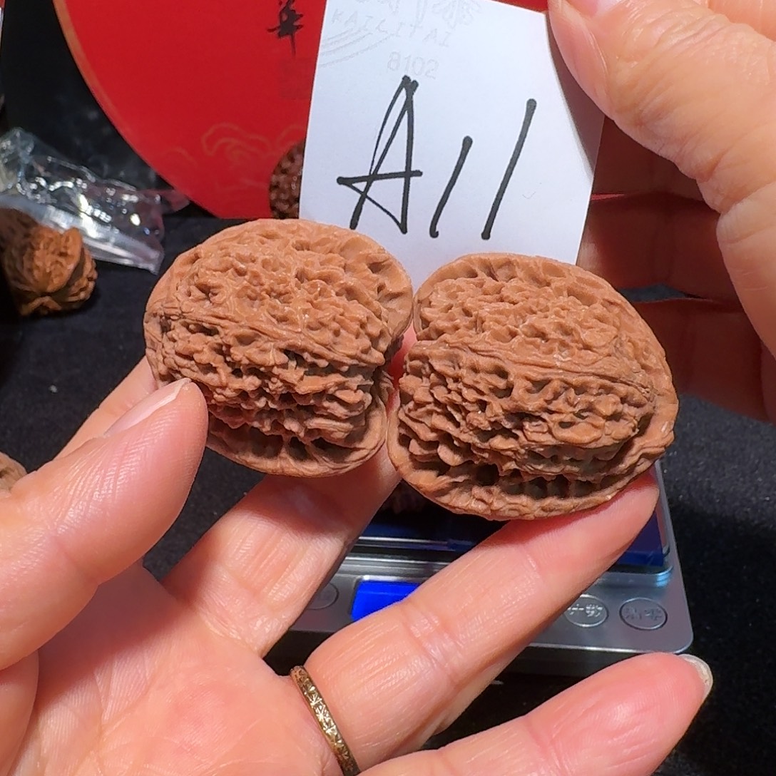 林***@把件文玩核桃40红皮疆