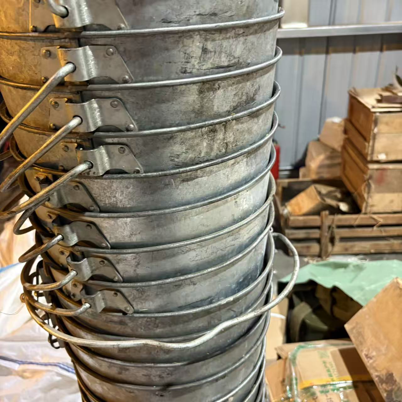 库存3523家用手提结实铁水桶