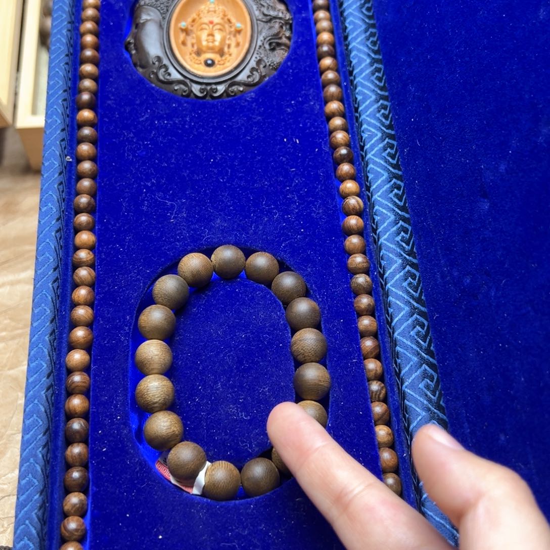 大叶紫檀（黑酸枝木类）