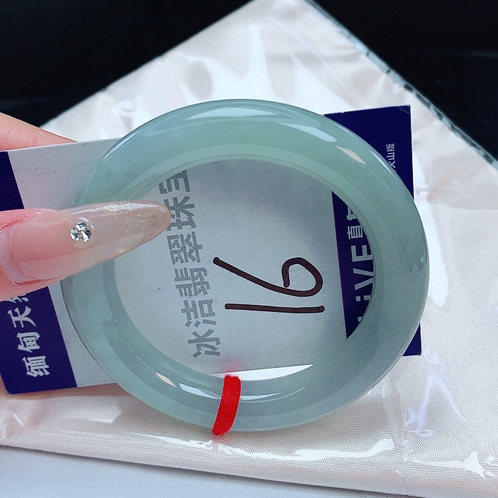 翡翠手镯未镶嵌缅甸天然a货翡翠手镯