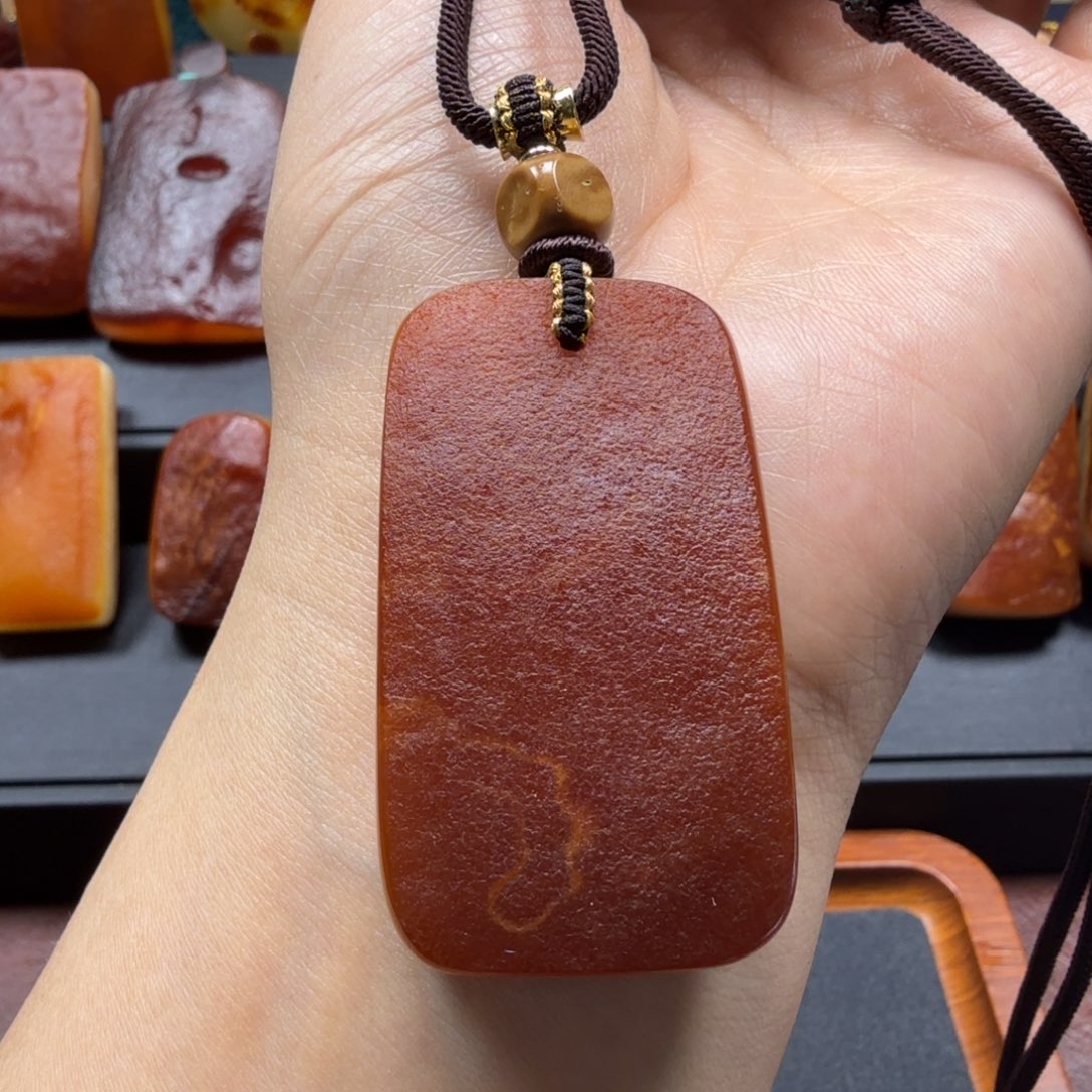 未镶嵌琥珀吊坠(赠链)