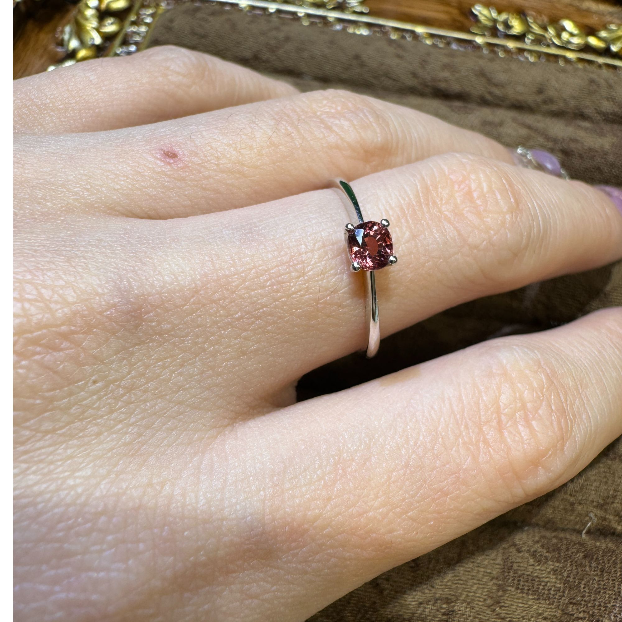 217  垫形切割 0.43ct  莲花色spinel戒指