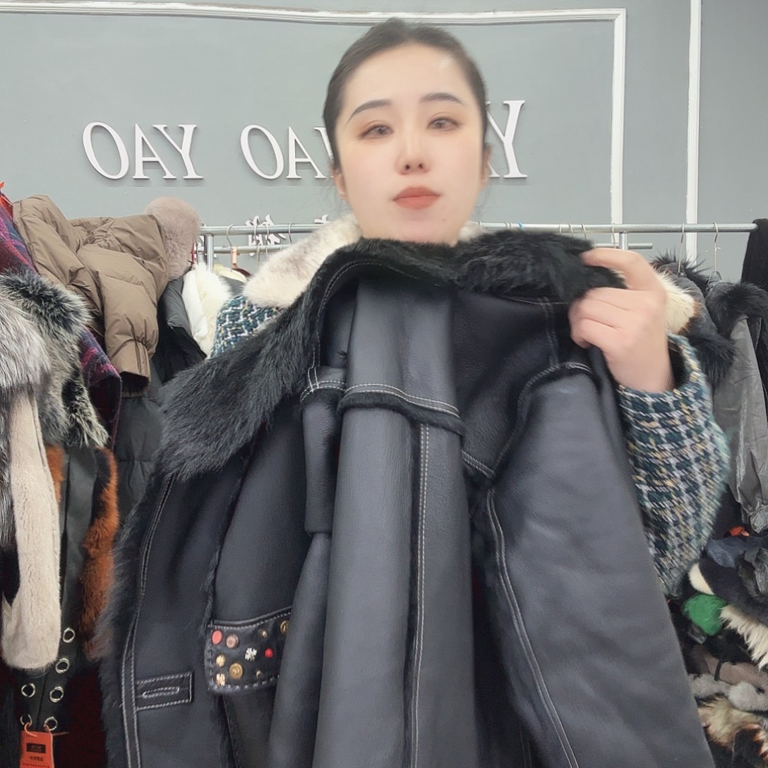 前面姚小妖家高端皮草