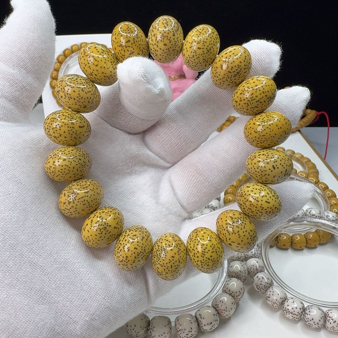 「***」手串星月菩提卡17苹果珠鸡油黄