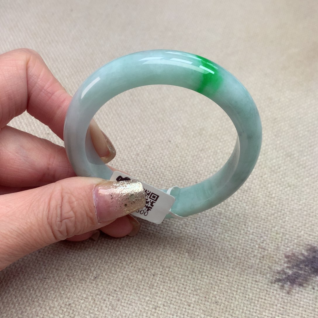 未镶嵌手镯翡翠缅甸翡翠手镯