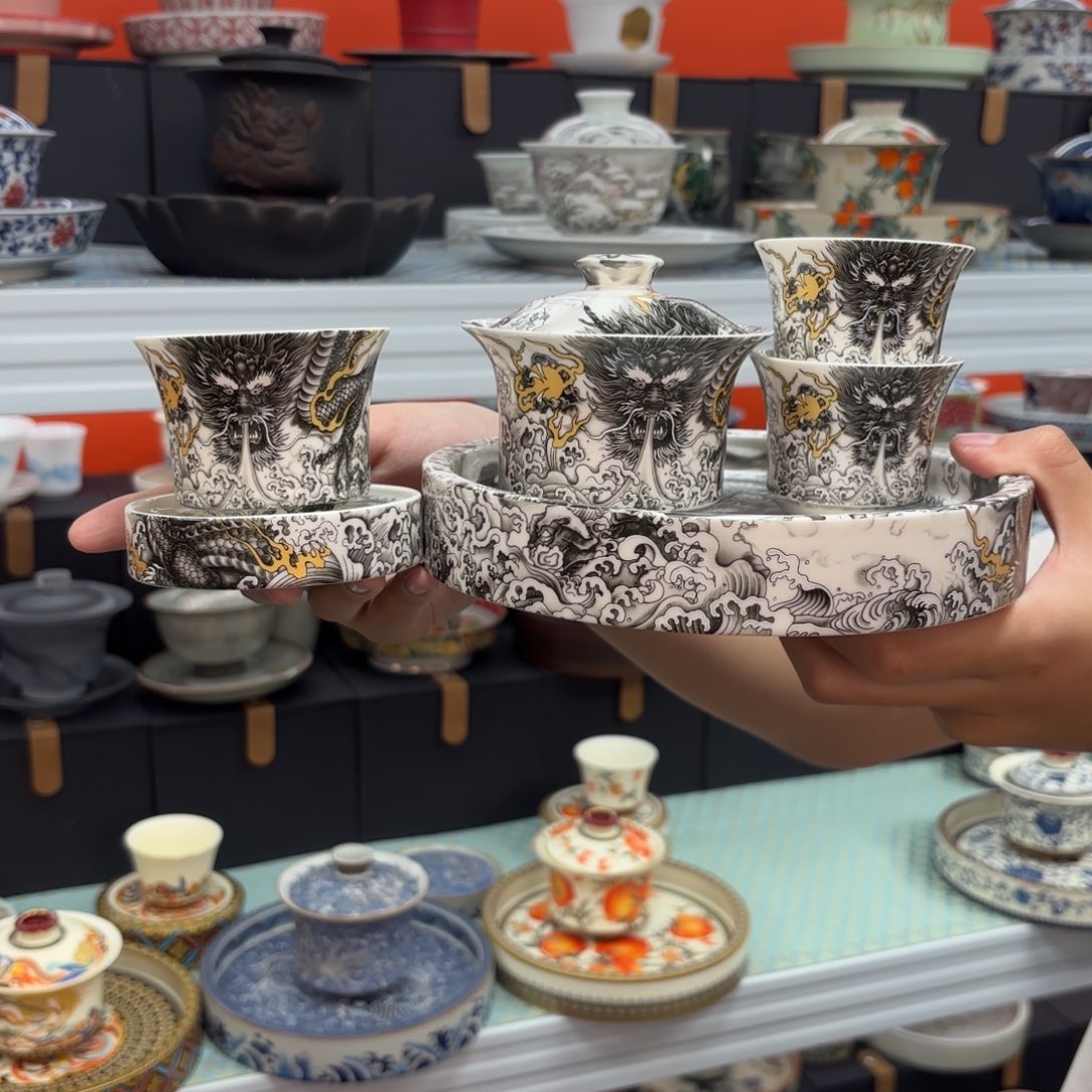 悬停和调整了一些新技术