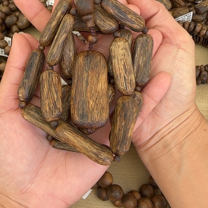 沉香手串好****！乌身多样性发货一条13-15克