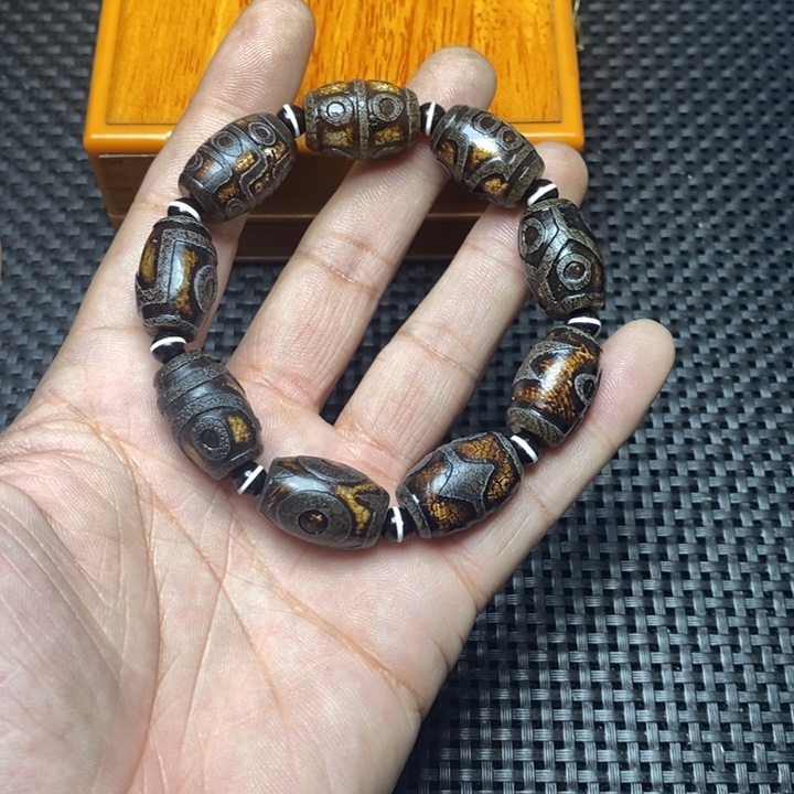 龙***人玛瑙/玉髓未镶嵌手链