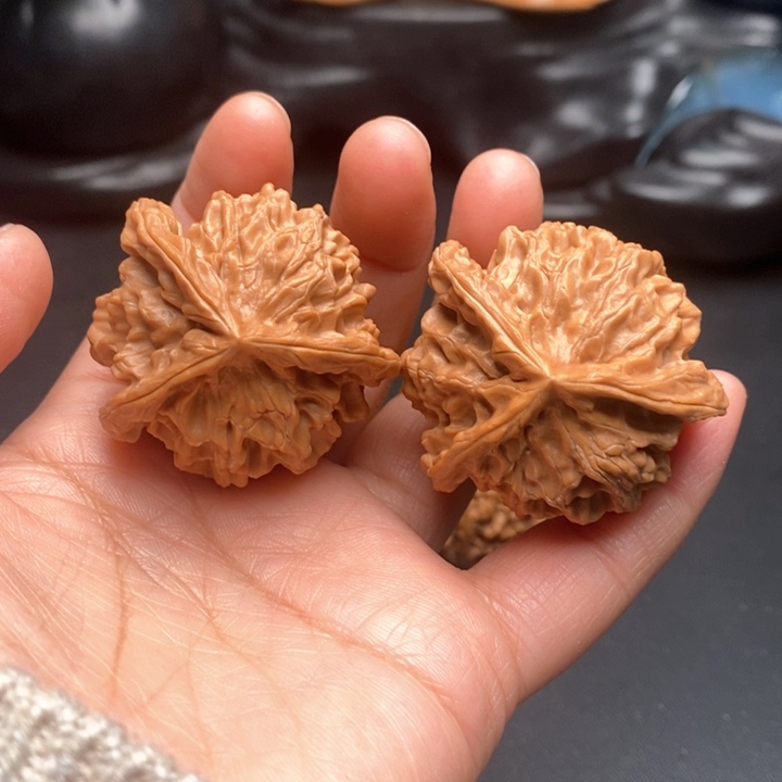 文玩核桃把件三棱40尺丫丫