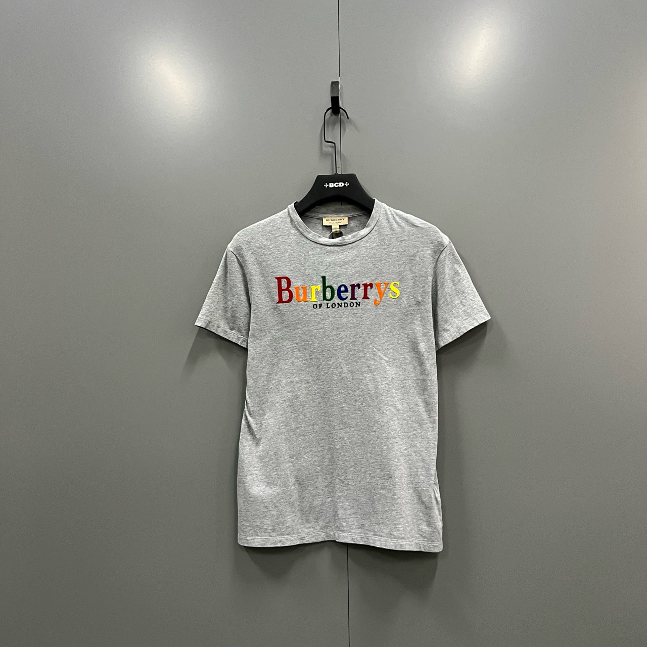 95新 BURBERRY/博柏利 （ll）巴宝莉 彩色logo刺绣短袖 XS码