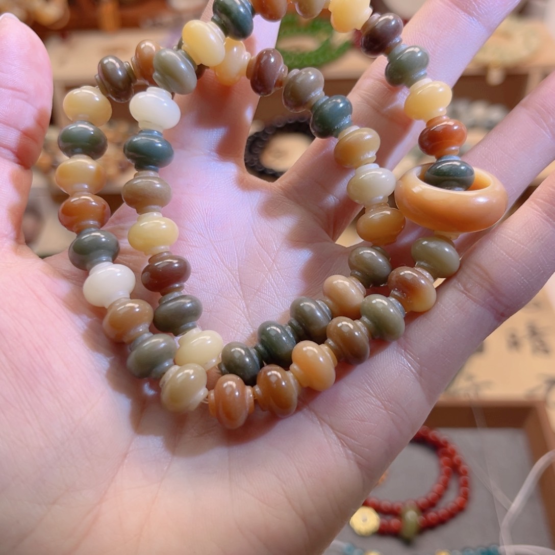 白玉菩提吊坠白玉菩提灯笼珠