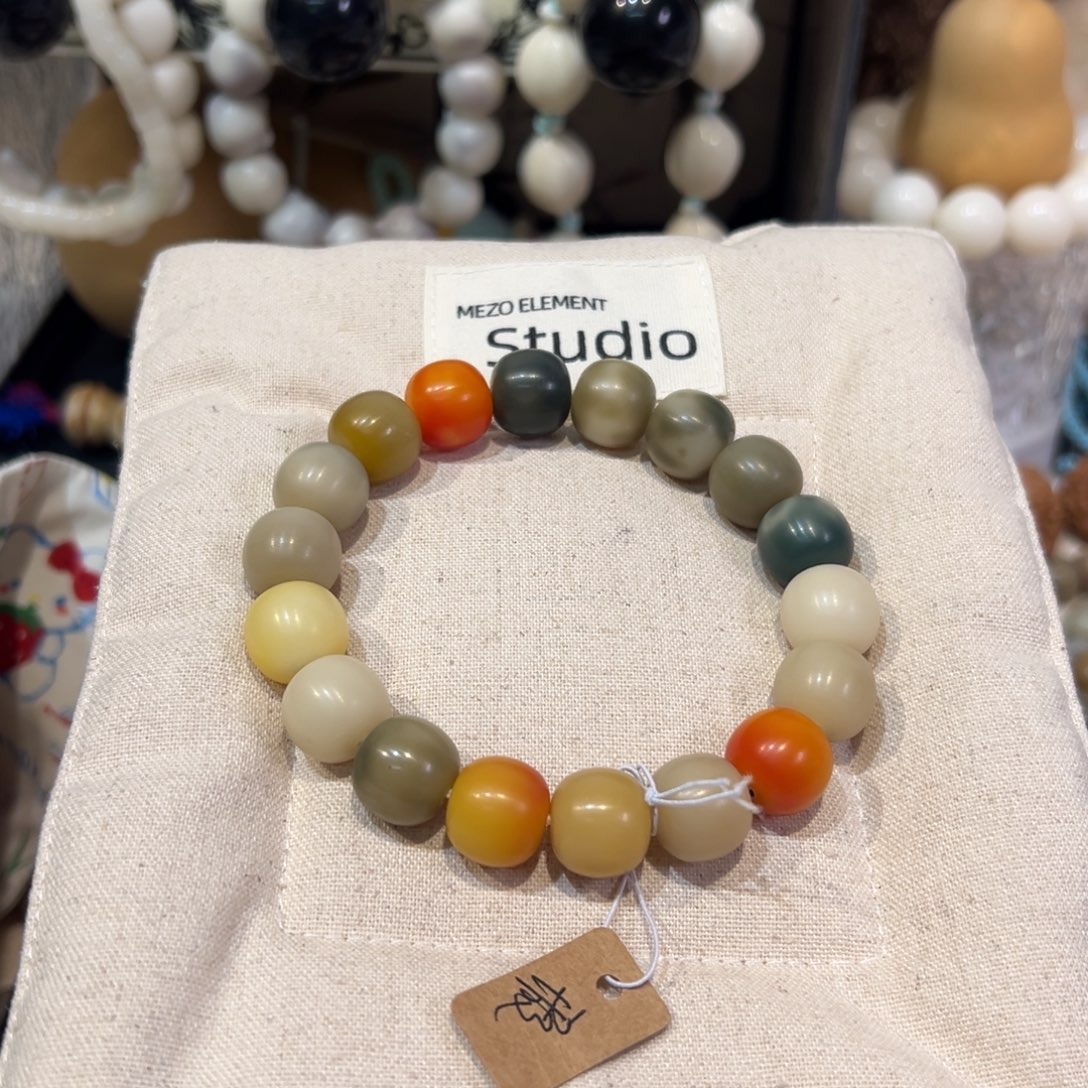 橙***！菩提根/象牙果吊坠咸蛋黄卡14微瑕。906