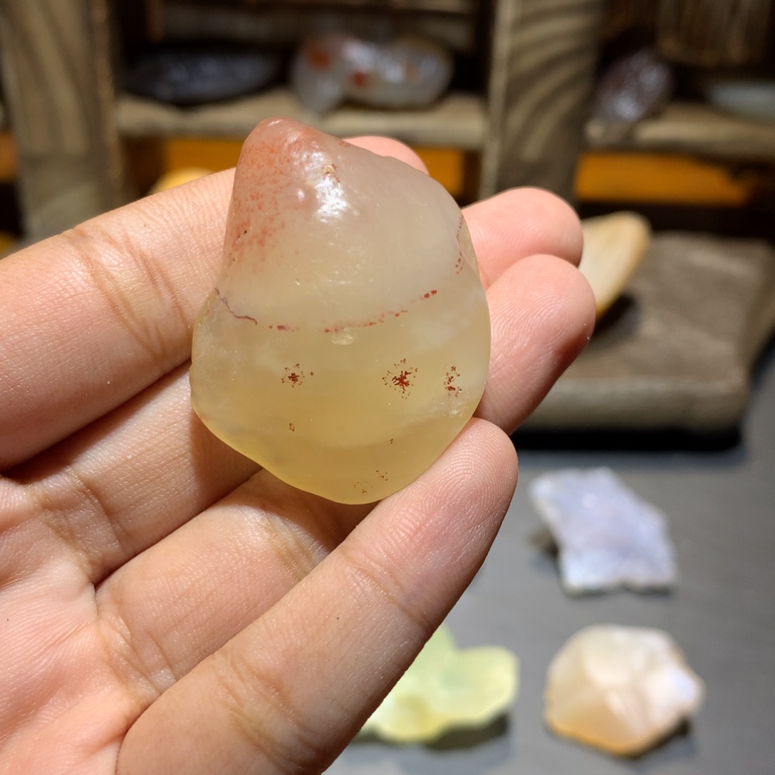 玛瑙/玉髓未镶嵌珠宝奇石